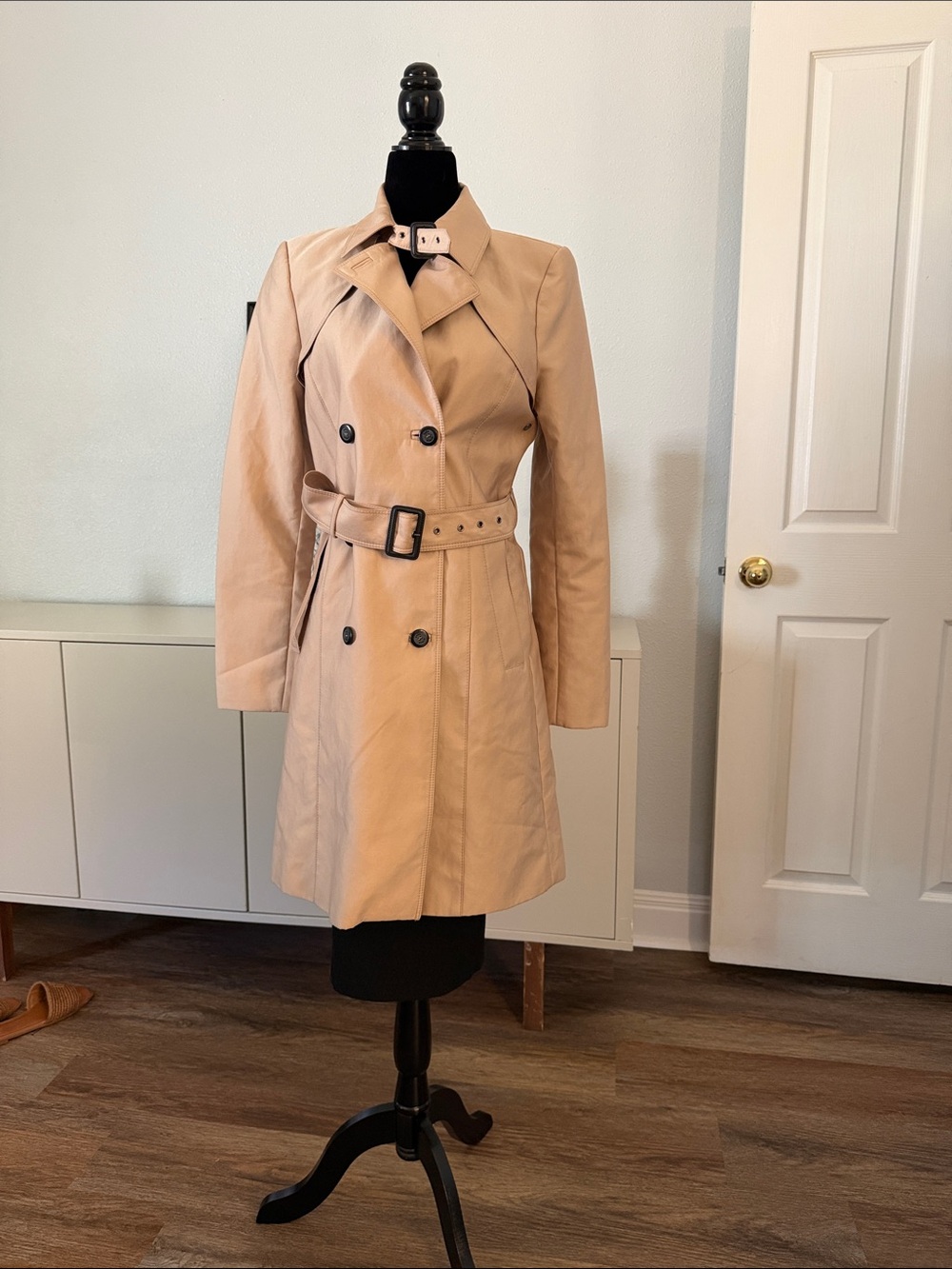 Zara Classic Beige Trench Coat with Belt